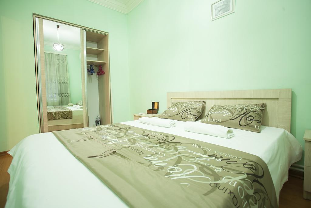 Apartment In Old Tbilisi Orbeliani Square Eksteriør billede